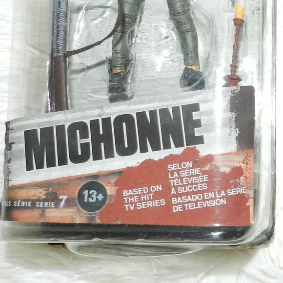 The Walking Dead Michonne McFarlane 5” Series 7 Action Figure 🆕📦🏃💨⚡🚚 - Picture 9 of 16